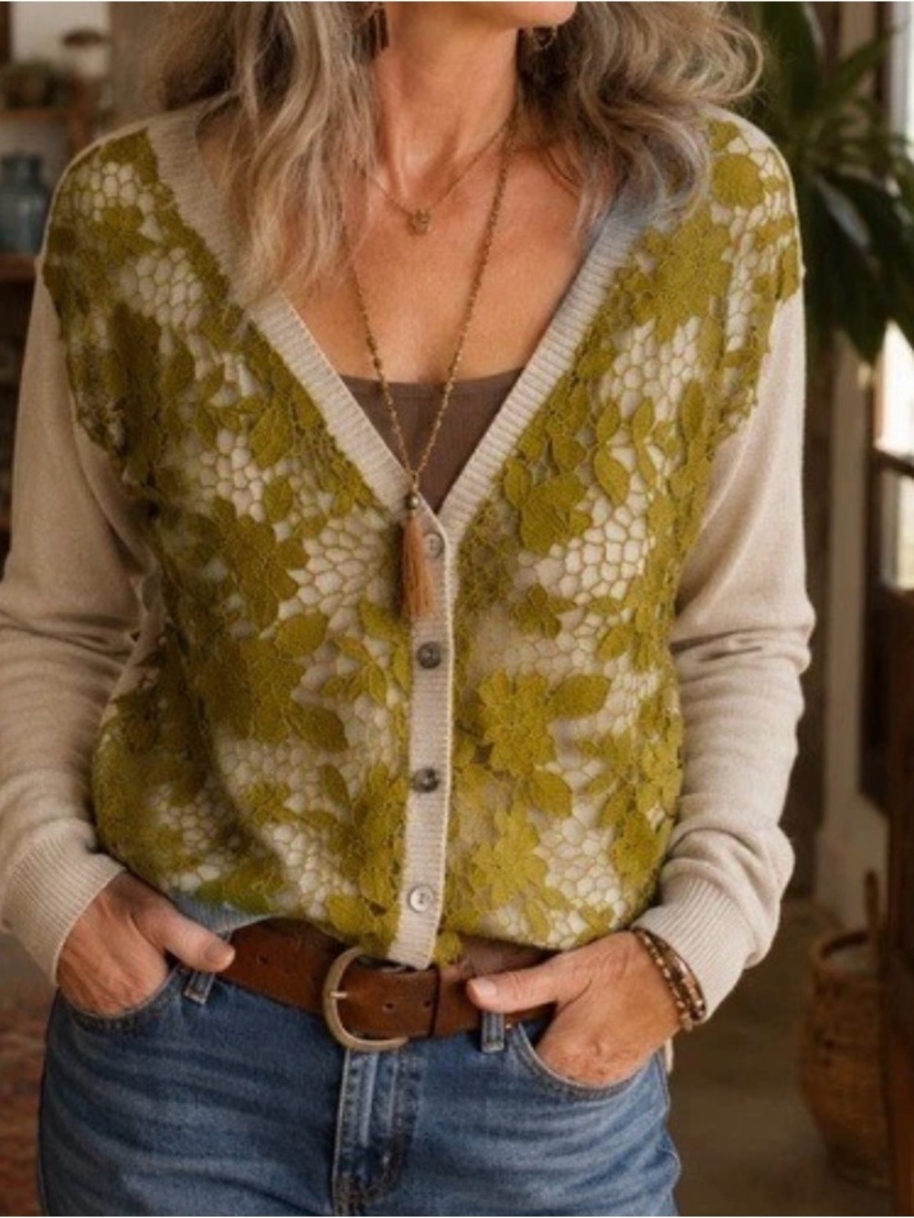 Sundance Vintage Garden Lace Floral Appliqué M